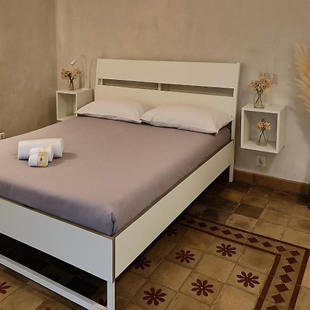 Maniace 57, Ortigia Historic Center, 200 Mt From The Beach Syracuse Exterior foto