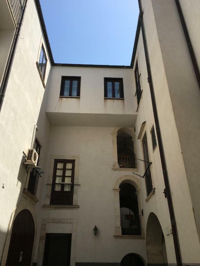 Maniace 57, Ortigia Historic Center, 200 Mt From The Beach Syracuse Exterior foto